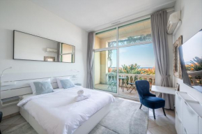 Anastasia, nice studio sea front, terrace, ground floor